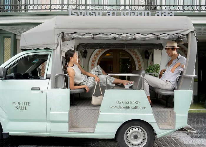 La Petite Salil Sukhumvit Thonglor 1 Отель Бангкок